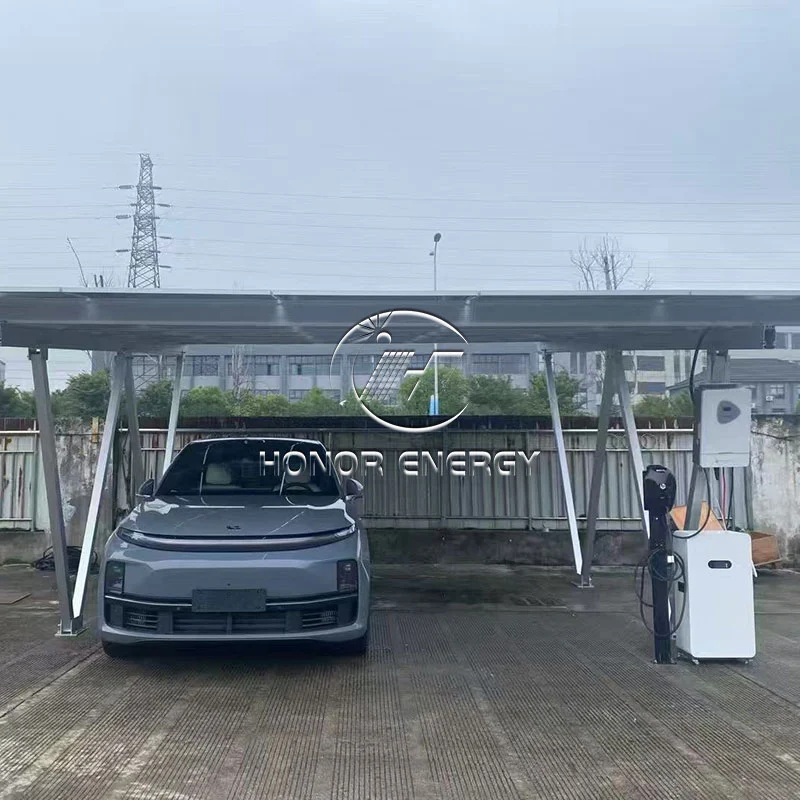 Saulės automobilių stovėjimo aikštelė